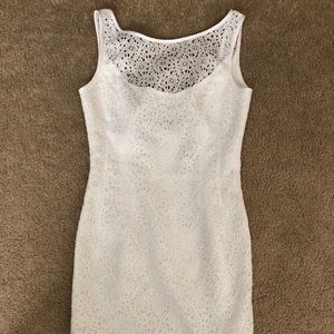 Trio New York White Lace Sleeveless Dress